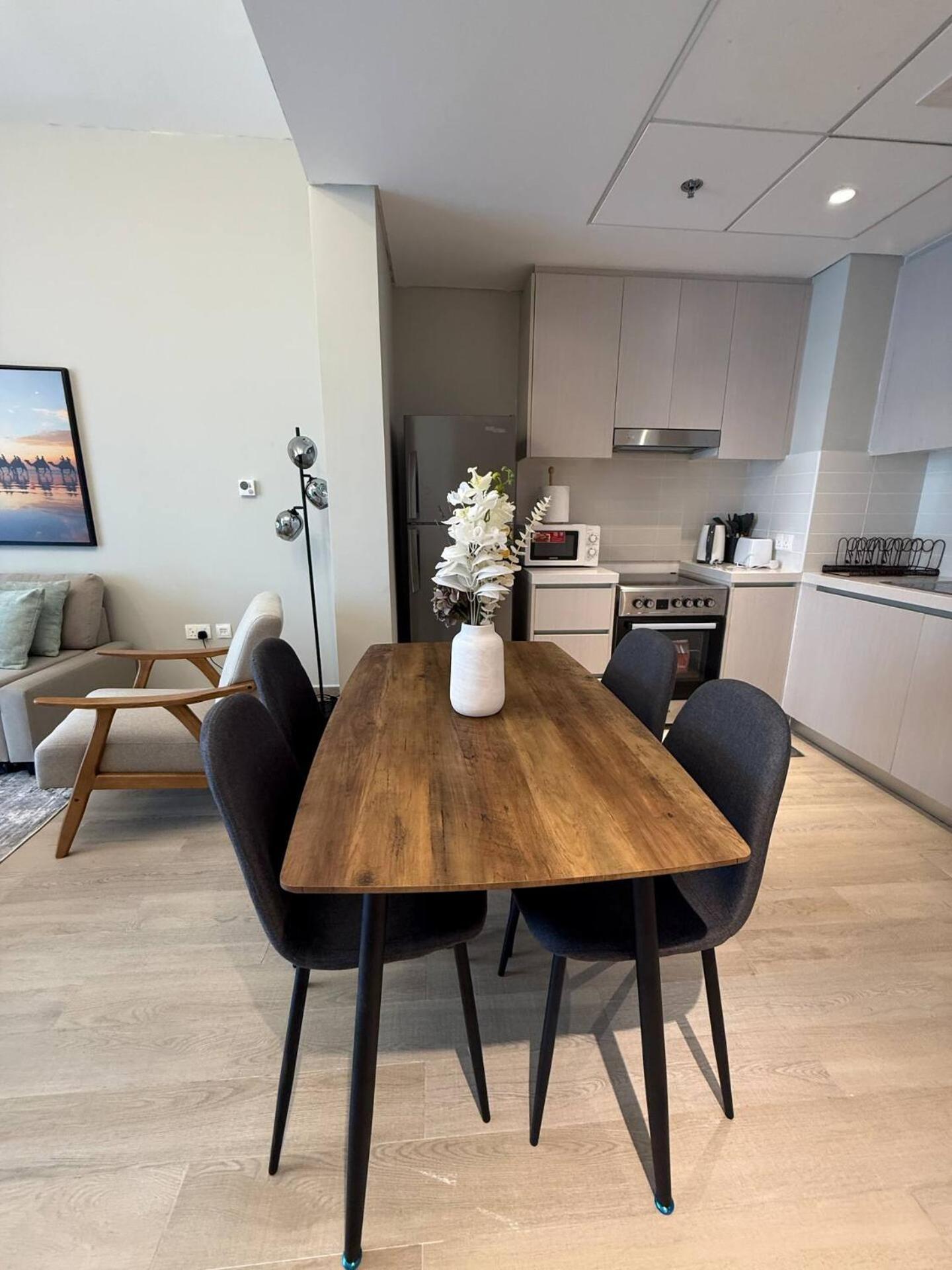 Apartment Cool Summer Gateway At Yas